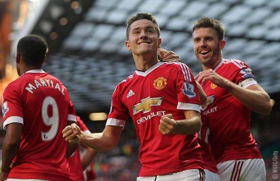 以強硬的球 以強硬的球