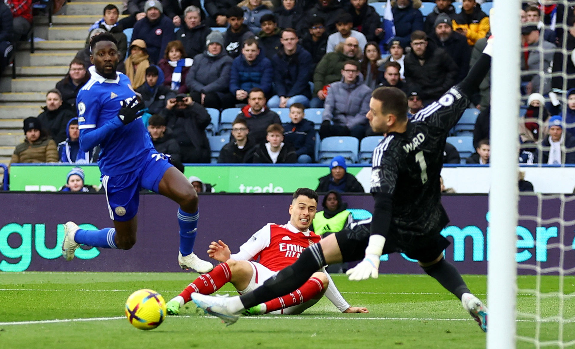 但他通过多 但他通过多