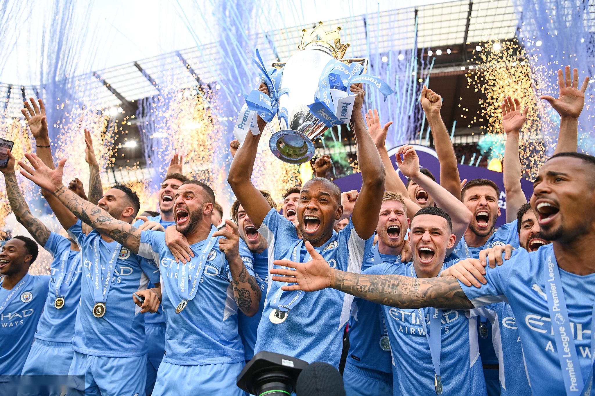 分析和积极 分析和积极